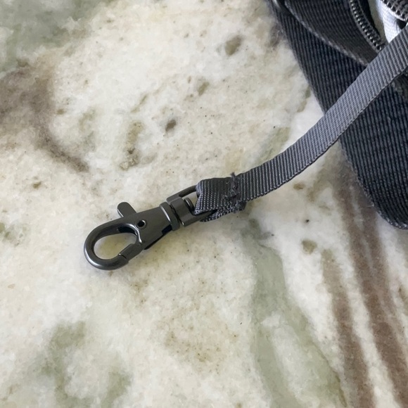 NWT IHKWIP luxury nylon convertible crossbody bag - Picture 6 of 14